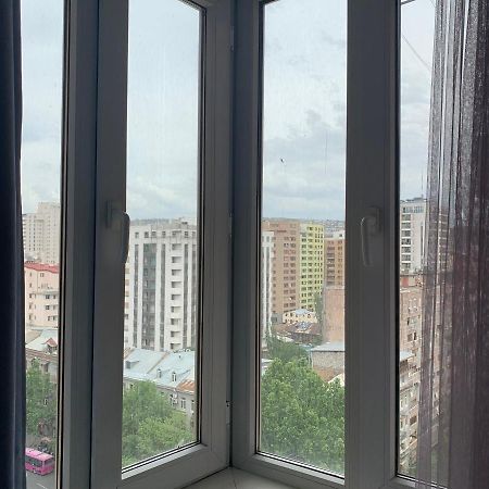 Cozy Apartment Near Republic Square Γιερεβάν Εξωτερικό φωτογραφία